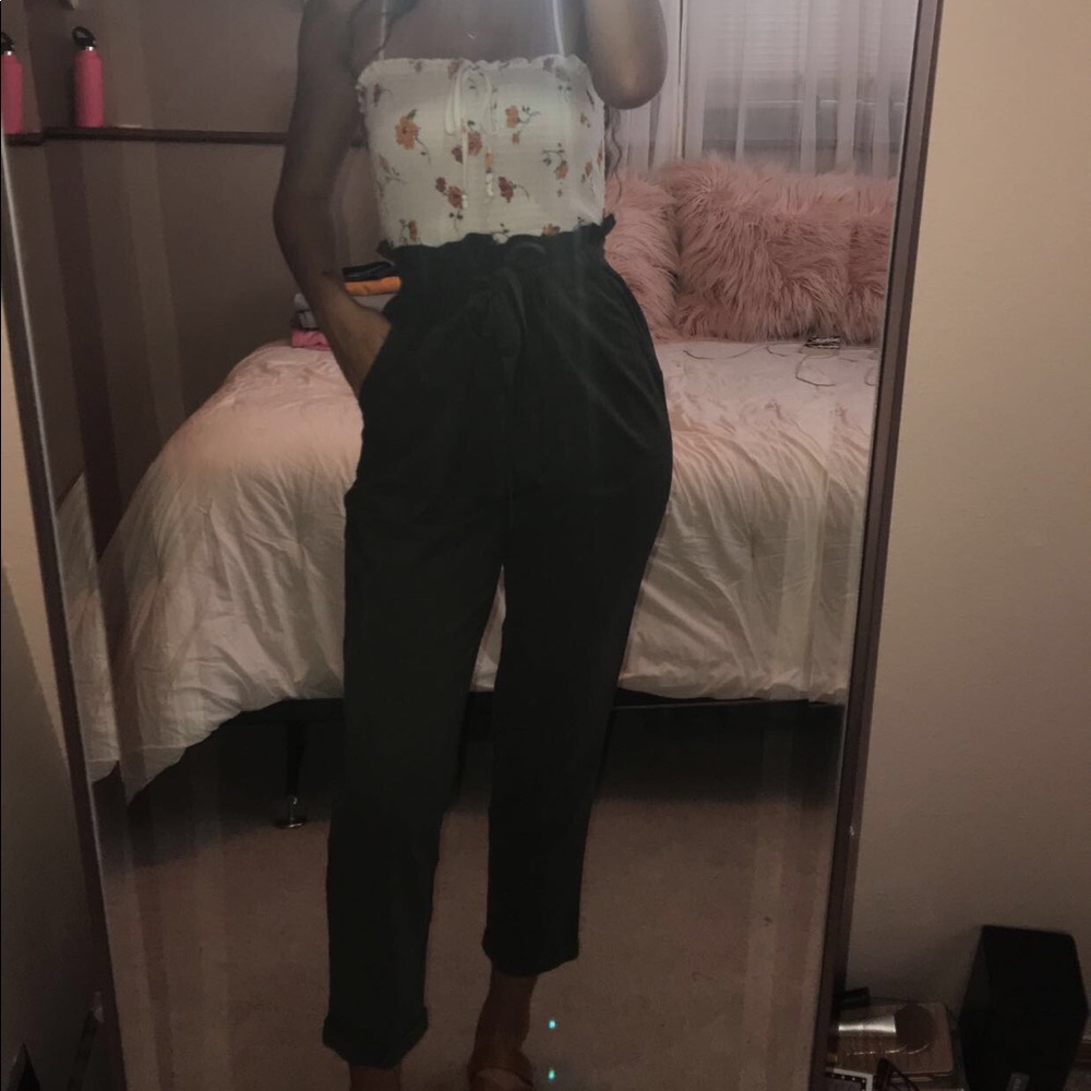 Kendall & Kylie Paperbag Waist Pants (nwot)